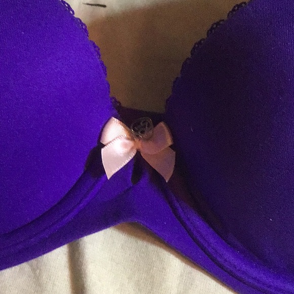 Victoria’s Secret bra - Picture 2 of 3